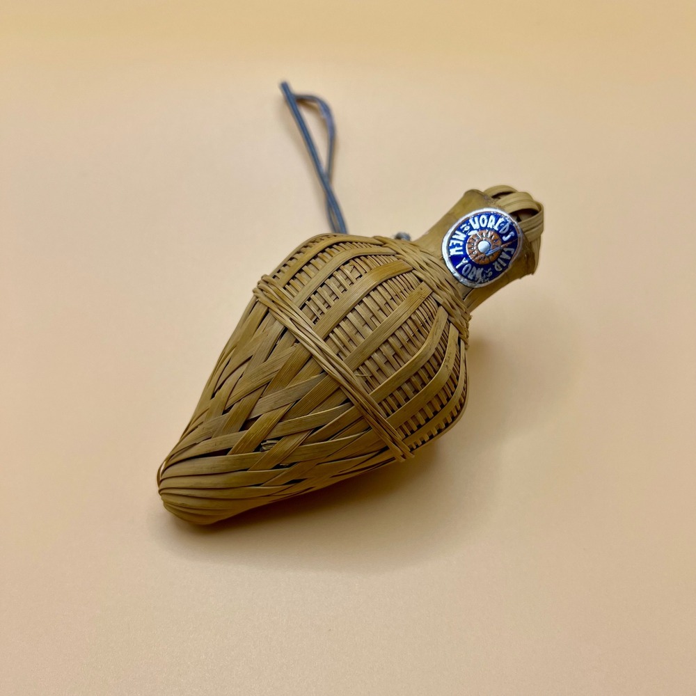 Vintage 1939 New York Worlds Fair Woven Bamboo Acorn Ornament Boho‎ Art Deco Era